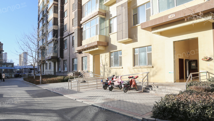 馨春龙城苑A区外景图