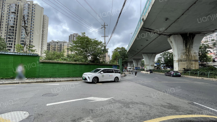 中坝路42号外景图