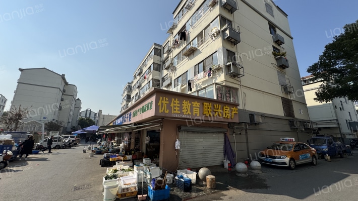 天鹤路98号外景图