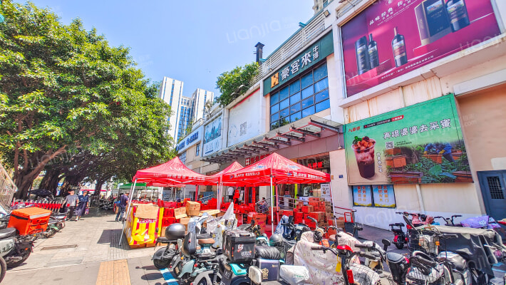 新华都购物广场外景图