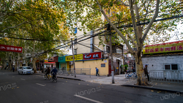 卫生路35号院外景图