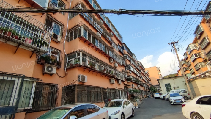 英雄山路108号外景图