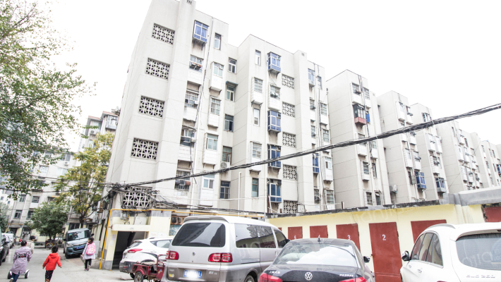 客运公司家属院外景图