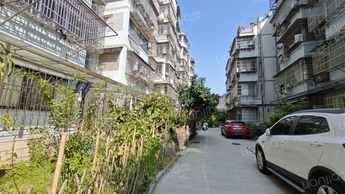 华中园小区外景图