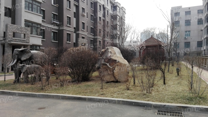 益格名郡外景图