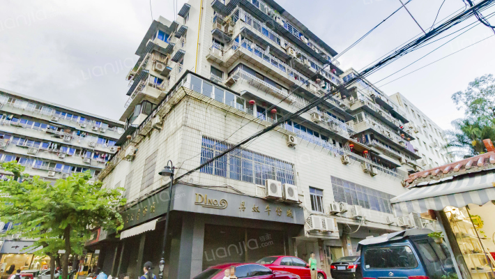 银龙大楼外景图