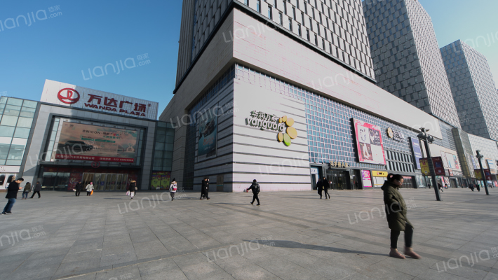 万达室外步行街外景图