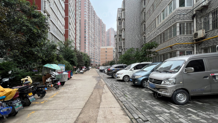 灞柳良居东区外景图