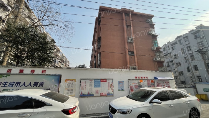 百货公司宿舍外景图