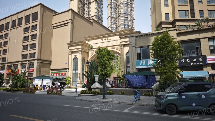 鹭湖宫十五区外景图