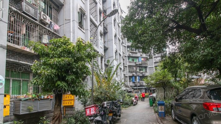 柏华小区外景图