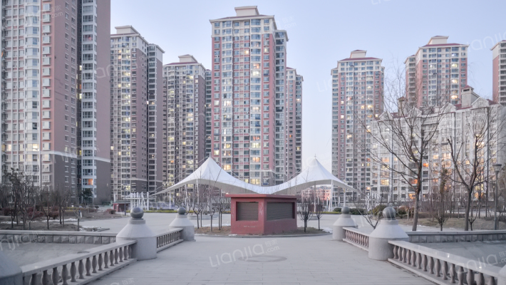 学府小区外景图