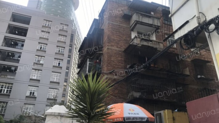 青年路144号外景图