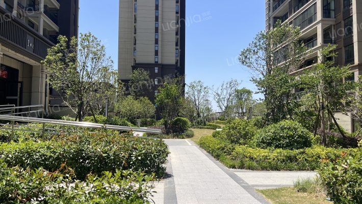 信合壹号院外景图