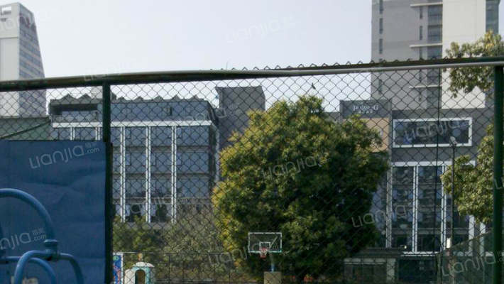 四二一医院宿舍外景图