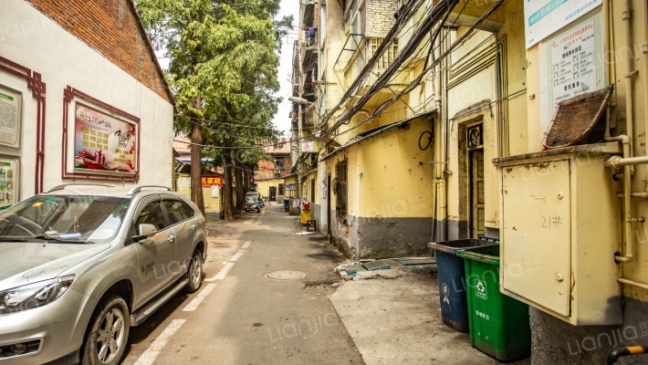 物资公寓外景图