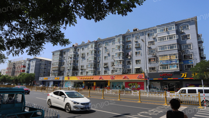 天富大厦外景图