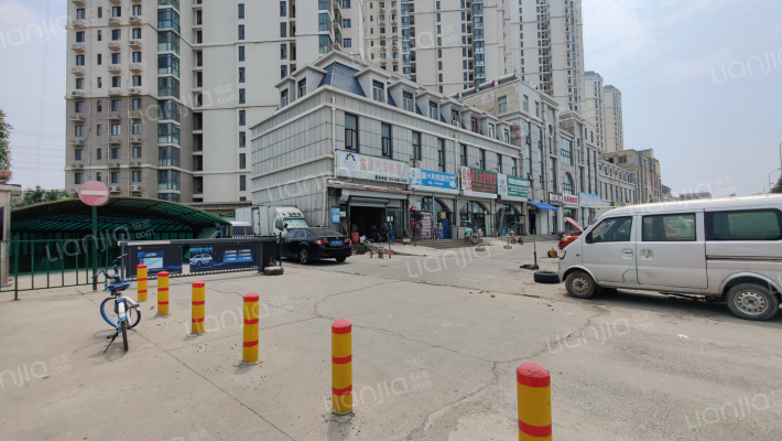 新馨家园外景图