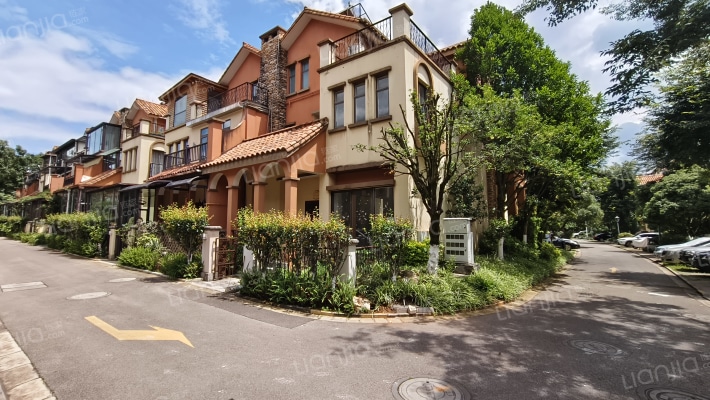 万辉星城帝景湾外景图