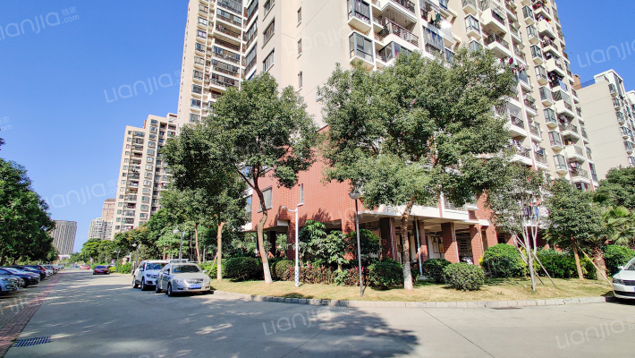 旗山高校教师公寓外景图