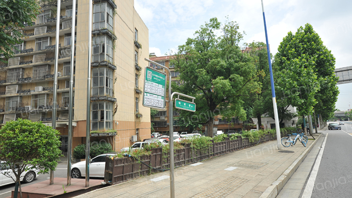 园林局宿舍外景图