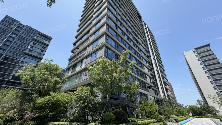 保利御湖上品外景图