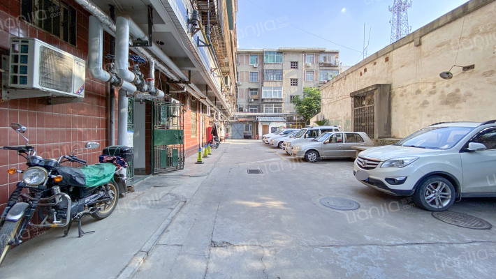 公交二公司家属院外景图