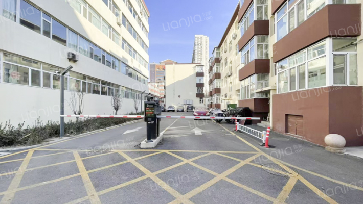 教科所宿舍外景图