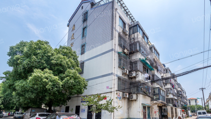 广厦公寓外景图