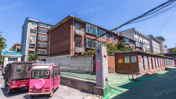 淄博中医医院宿舍外景图