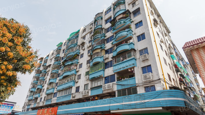 鸿发广场外景图