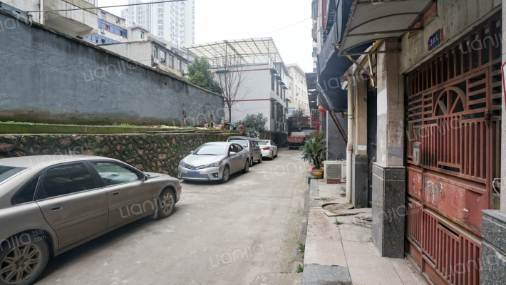 世纪商城外景图