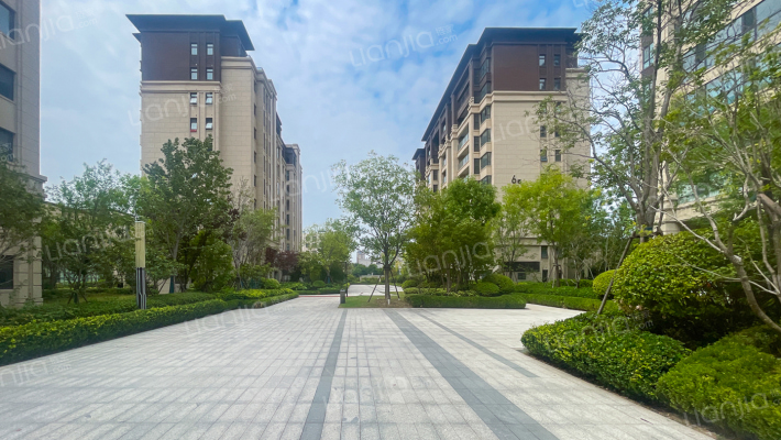 万丰铂金悦府外景图