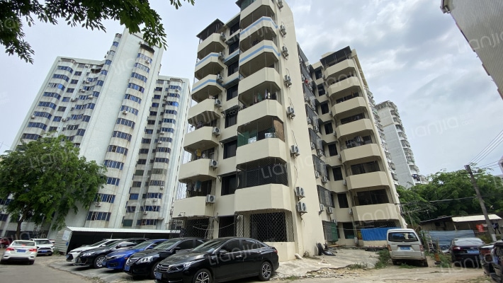 广厦公寓外景图