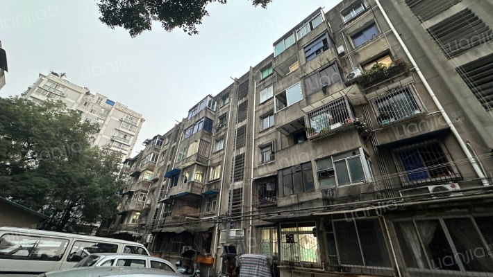 青江西路97号院外景图