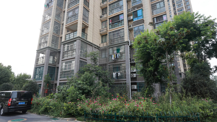 店忠家园外景图