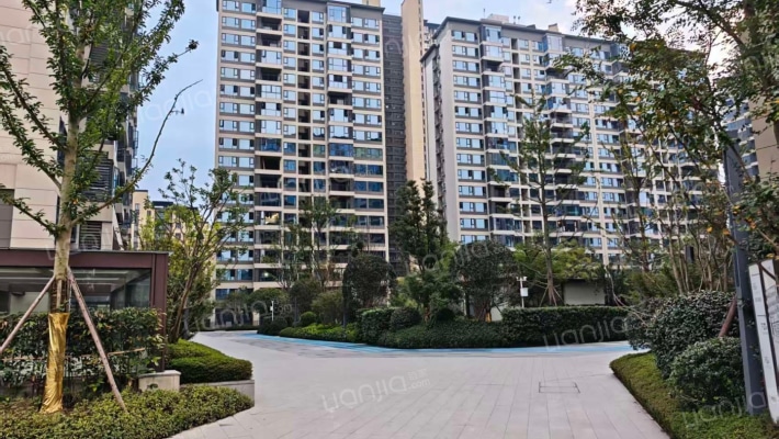 御澜世家外景图