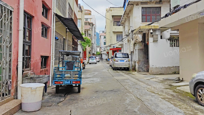 忠节门外外景图