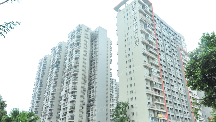 正成名城左岸外景图