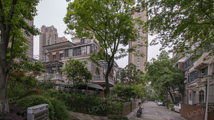 保利拉菲堂皇外景图