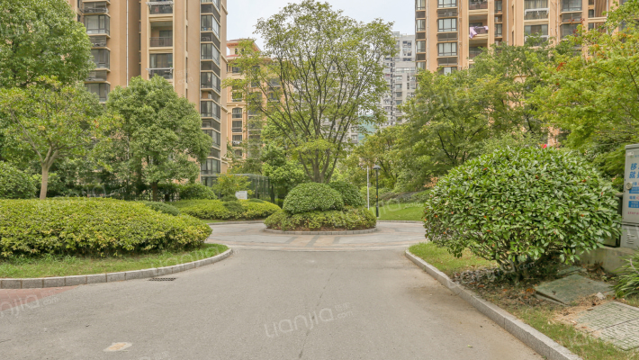 德诚·翰景园外景图