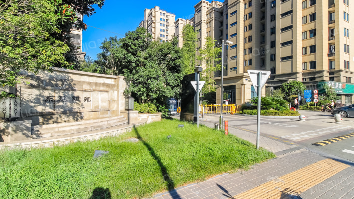 东邑阳光小区外景图