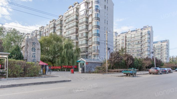 典雅庄园外景图