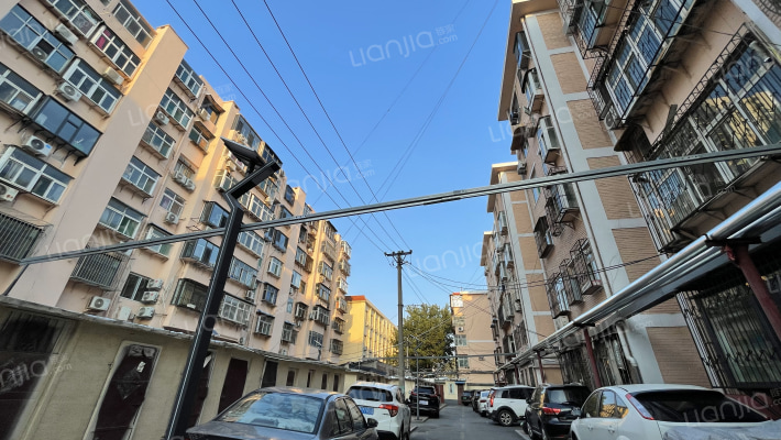 立新西院外景图