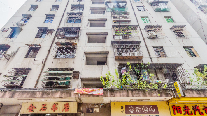 华苑新邨外景图