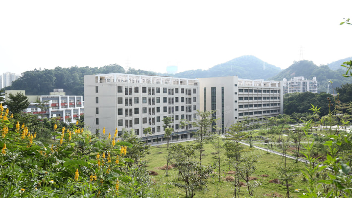 皇岗边检站布心生活区外景图