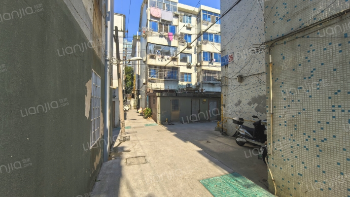 小河一村外景图