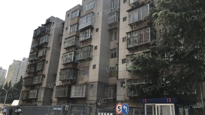 昆明医科大学第二附属医院宿舍外景图