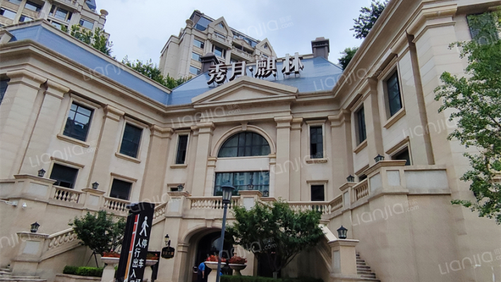 秀月麒林外景图