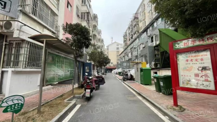 水岸城市花园外景图